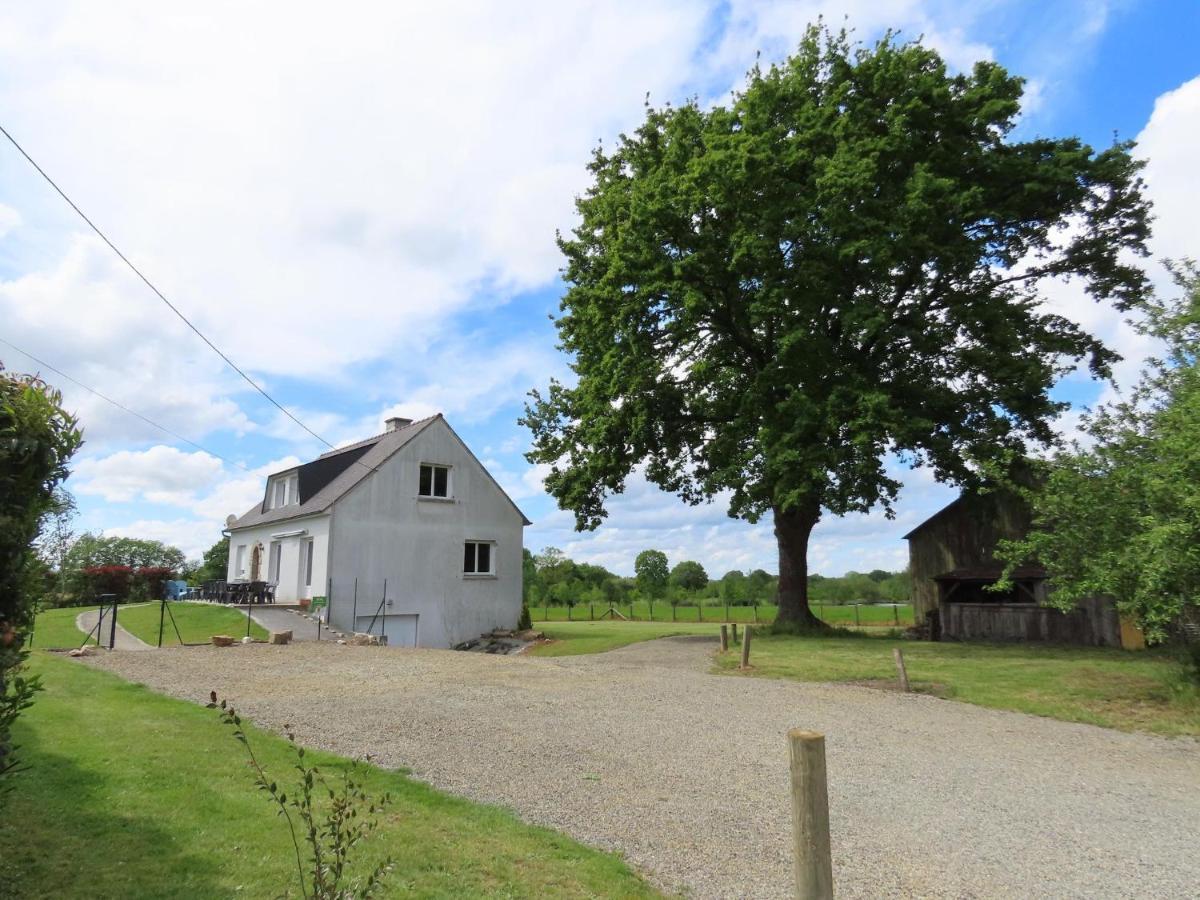 La Maison Aux Pignons Verts La Chapelle-Saint-Aubert Ngoại thất bức ảnh
